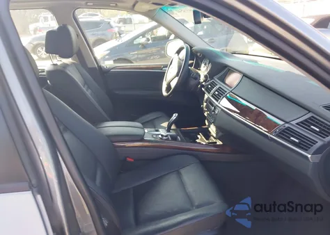 2008 BMW X5 3.0Si from USA, damaged, VIN 5UXFE43558L033109